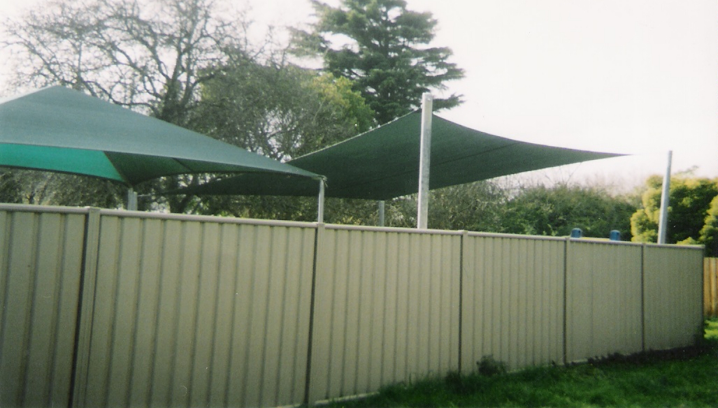 Image 20 of 24  -  379 kB